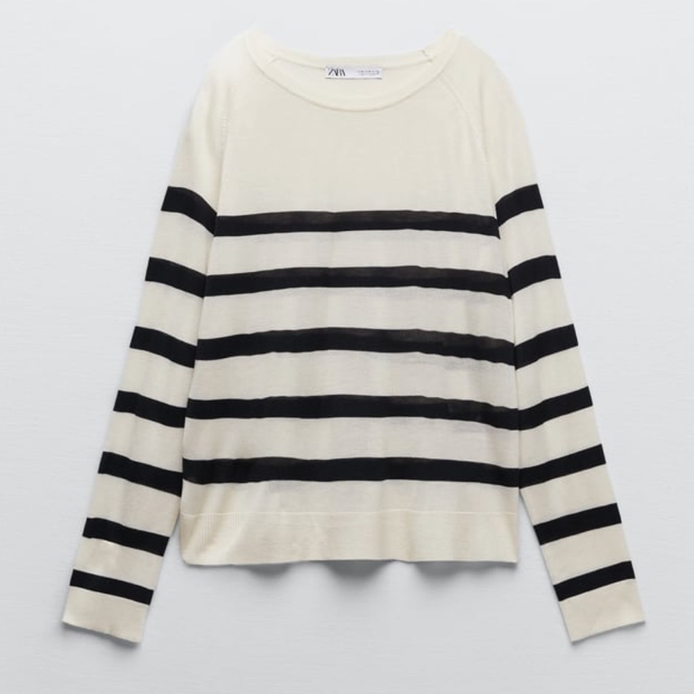 Zara Cream and Black Stripe sweater knit Long sleeve round neck size small